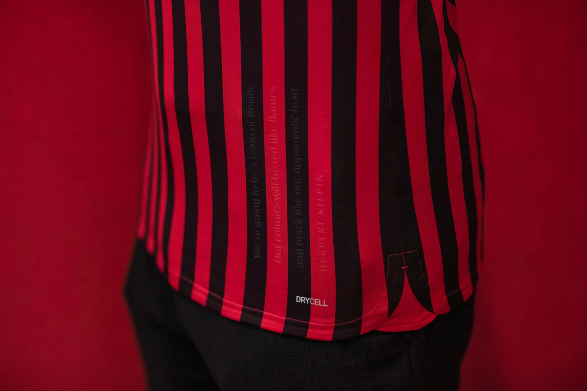 足球联赛赛季最佳球员排行榜（足球联赛本赛季MVP排名）