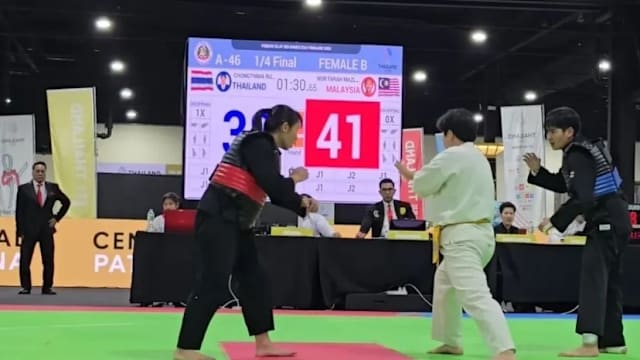 波兰11月世预赛大名单：莱万领衔，泽林斯基、皮扬特克在列（波兰公布11月世预赛名单：莱万压阵，泽林斯基、皮扬特克入选）